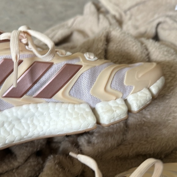 Adidas sneakers - Picture 3 of 5